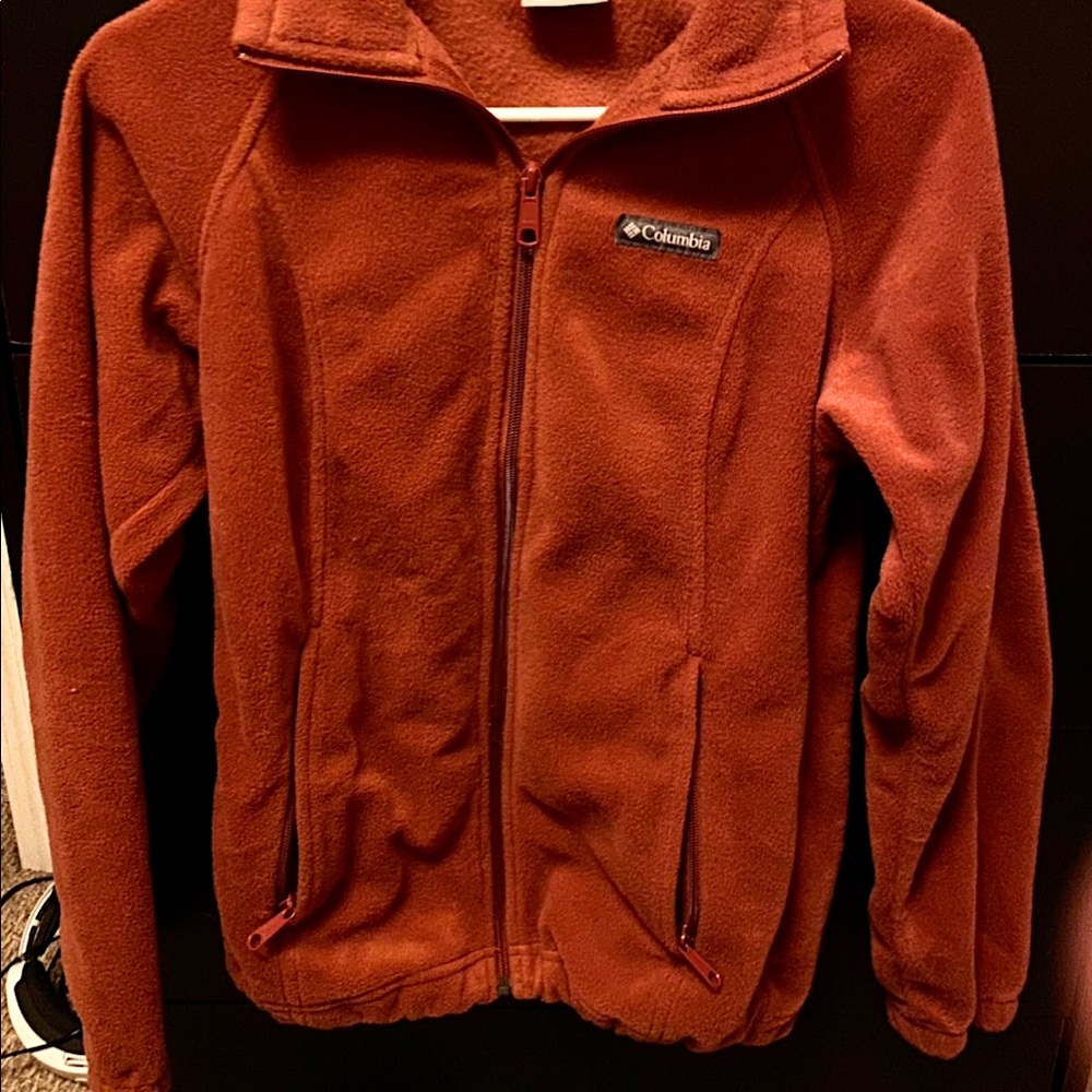 Women's Zip-up Columbia jacket